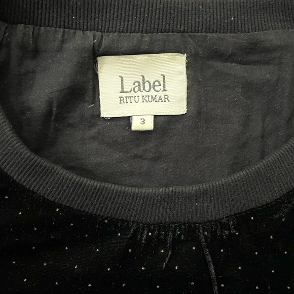 Ritu Kumar rose appliqué stone beaded velvet sweatshirt - Picture 4 of 6